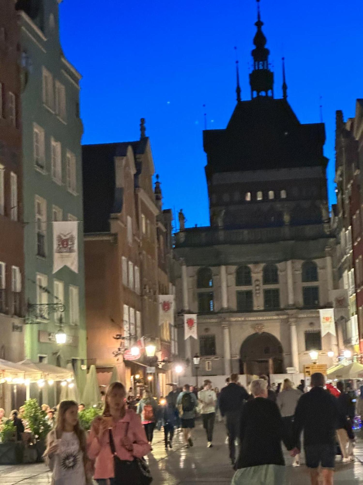 Nadmorski Apartament Nowy Port グダニスク エクステリア 写真